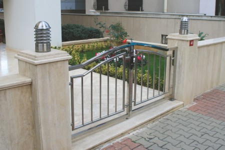 Bahçe Kapısı