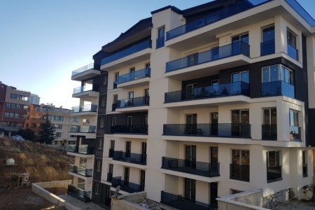 Alüminyum Bazalı Camlı Korkuluk