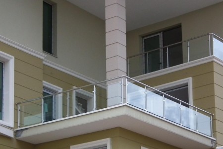 Alüminyum  Cam Kulaklı Korkuluk