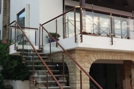 Alüminyum  Cam Kulaklı Korkuluk